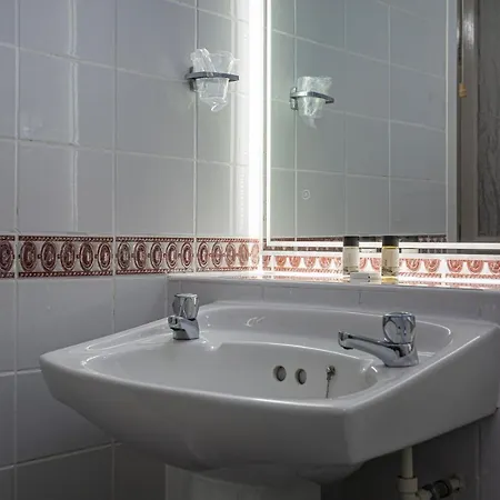 The Crown Hotel, Boroughbridge, North Yorkshire - Part Of The Coaching Group Hotel Boroughbridge