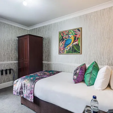호텔 The Crown Hotel, Boroughbridge, North Yorkshire - The Coaching Group 버러브리지