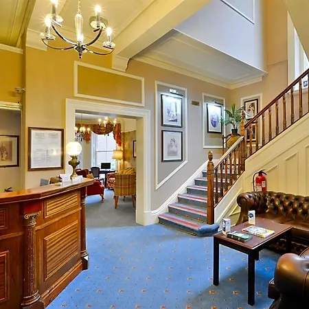 The Crown Hotel, Boroughbridge, North Yorkshire - The Coaching Group 3* Boroughbridge