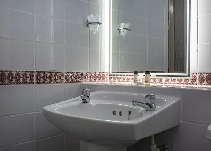 The Crown Hotel, Boroughbridge, North Yorkshire - The Coaching Group Hotell Boroughbridge