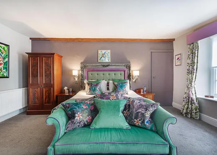 The Crown Hotel, Boroughbridge, North Yorkshire - The Coaching Group 3* Boroughbridge