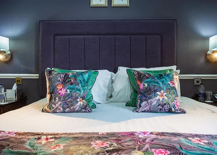 The Crown Hotel, Boroughbridge, North Yorkshire - The Coaching Group Hotel 3*