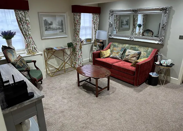 Hotell The Crown Hotel, Boroughbridge, North Yorkshire - The Coaching Group 3*