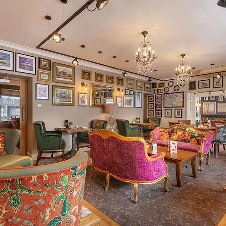 The Crown Hotel, Boroughbridge, North Yorkshire 3*